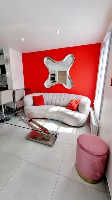 Disney Luxury Studio เซร์ริส ภายนอก รูปภาพ