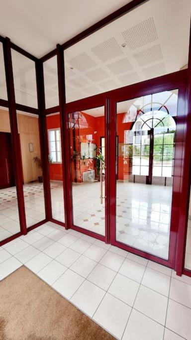 Disney Luxury Studio เซร์ริส ภายนอก รูปภาพ